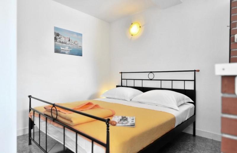 Studio Apartments 4 Two Бол Екстер'єр фото