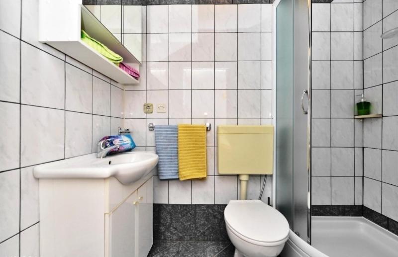 Studio Apartments 4 Two Бол Екстер'єр фото
