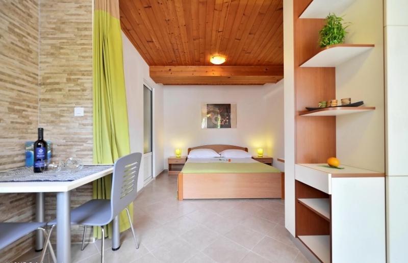 Studio Apartments 4 Two Бол Екстер'єр фото